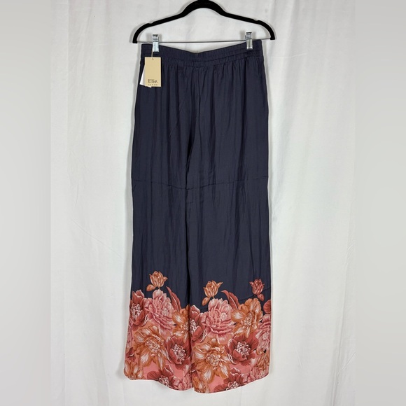 Elie Tahari Navy Wide-Leg Pants with Coral Floral Hem - Picture 6 of 7